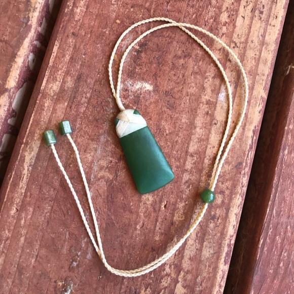 Jewelry - New Zealand Jade Maori Toki Style Necklace
